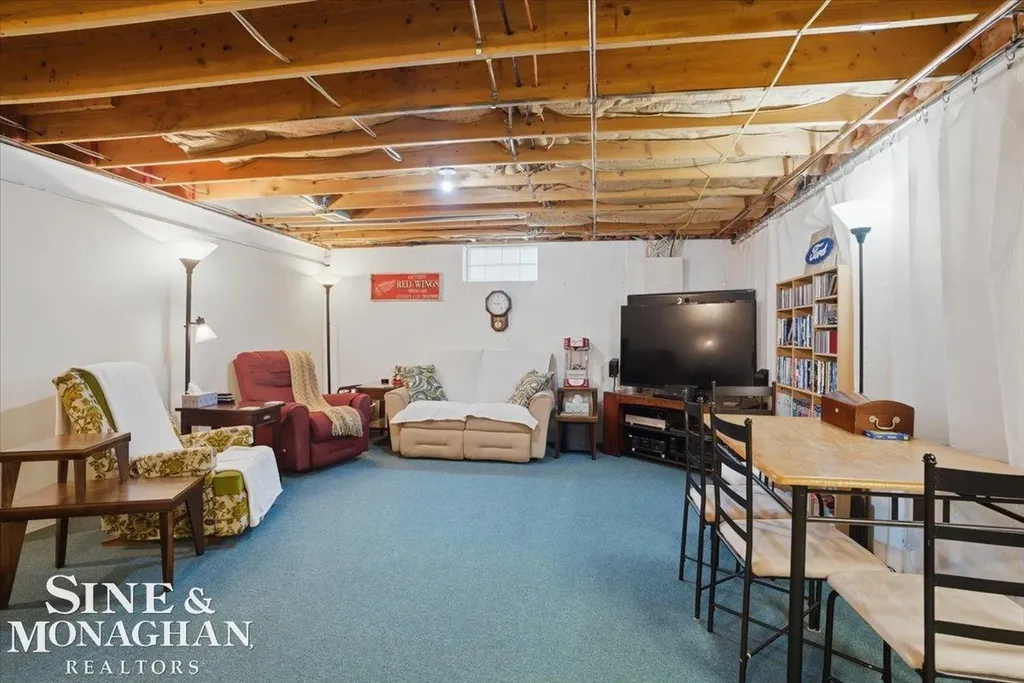 2109 Ash Street St. Clair City MI 48079