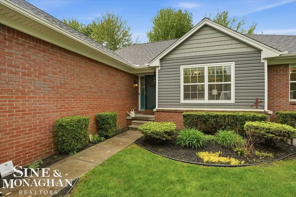 2109 Ash Street St. Clair City MI 48079