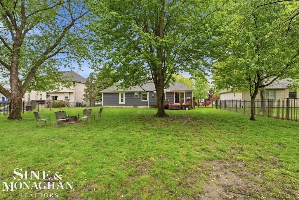 2109 Ash Street St. Clair City MI 48079