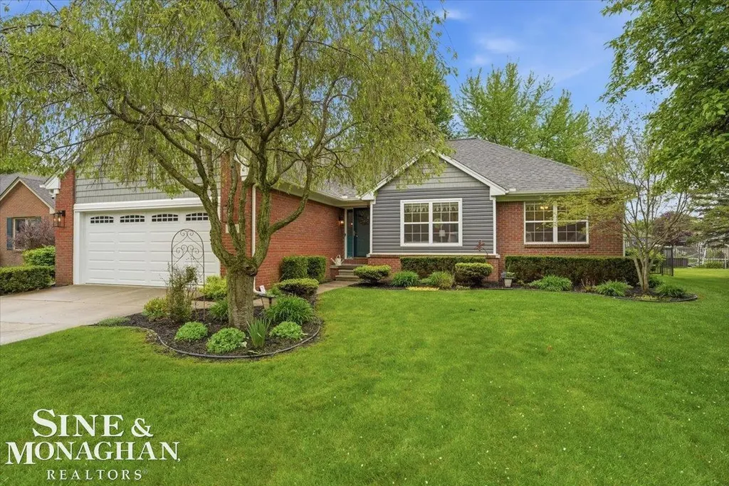 2109 Ash Street St. Clair City MI 48079
