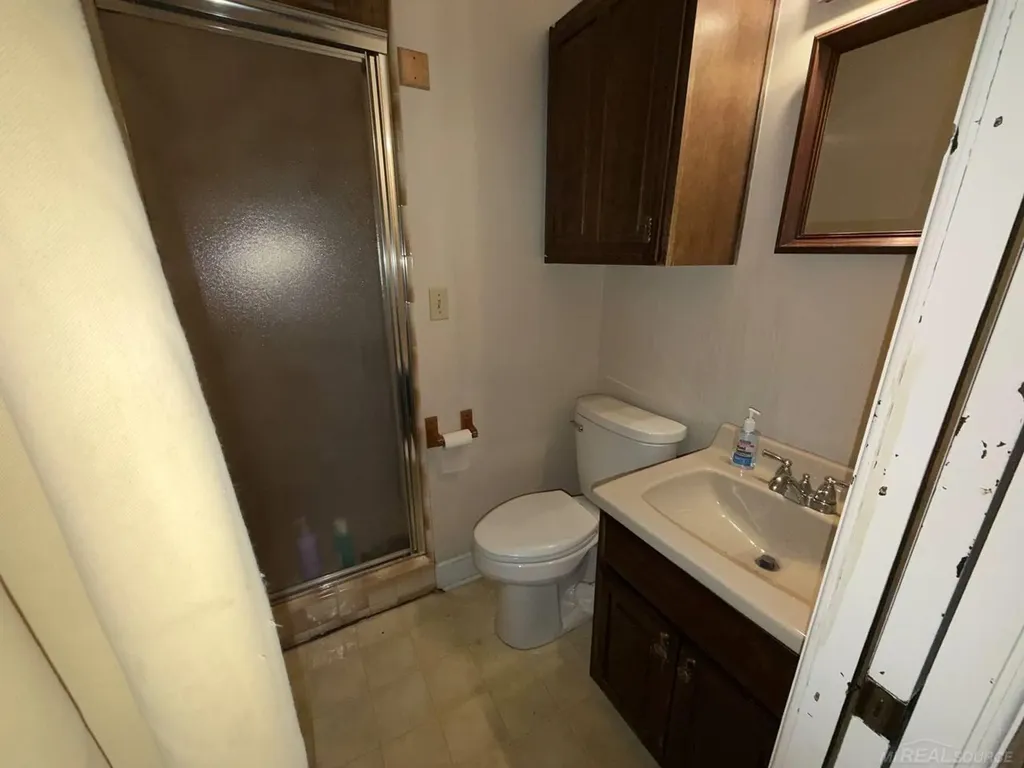 2206 N 5 Mile Road Lincoln Township MI 48642