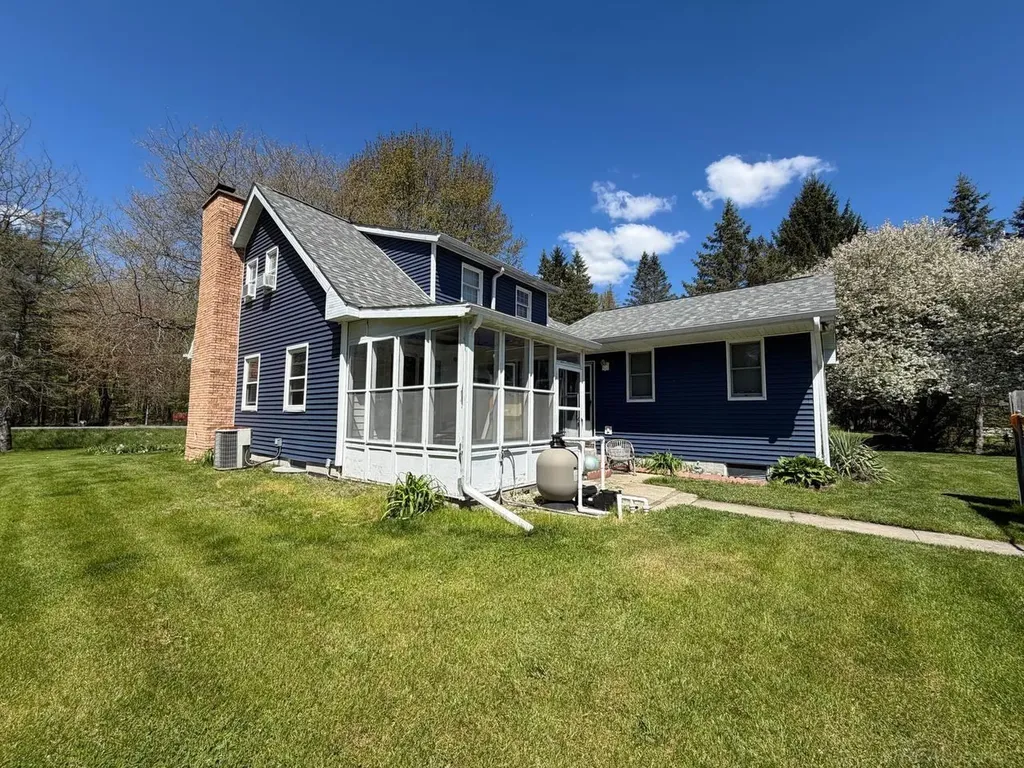 2206 N 5 Mile Road Lincoln Township MI 48642