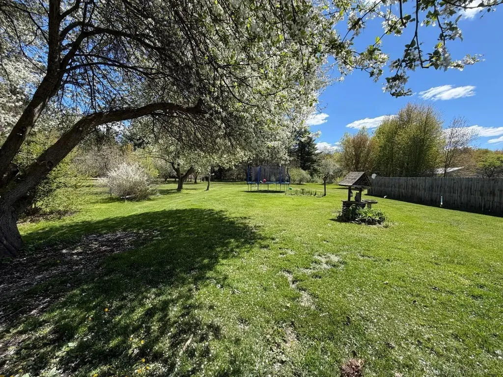 2206 N 5 Mile Road Lincoln Township MI 48642