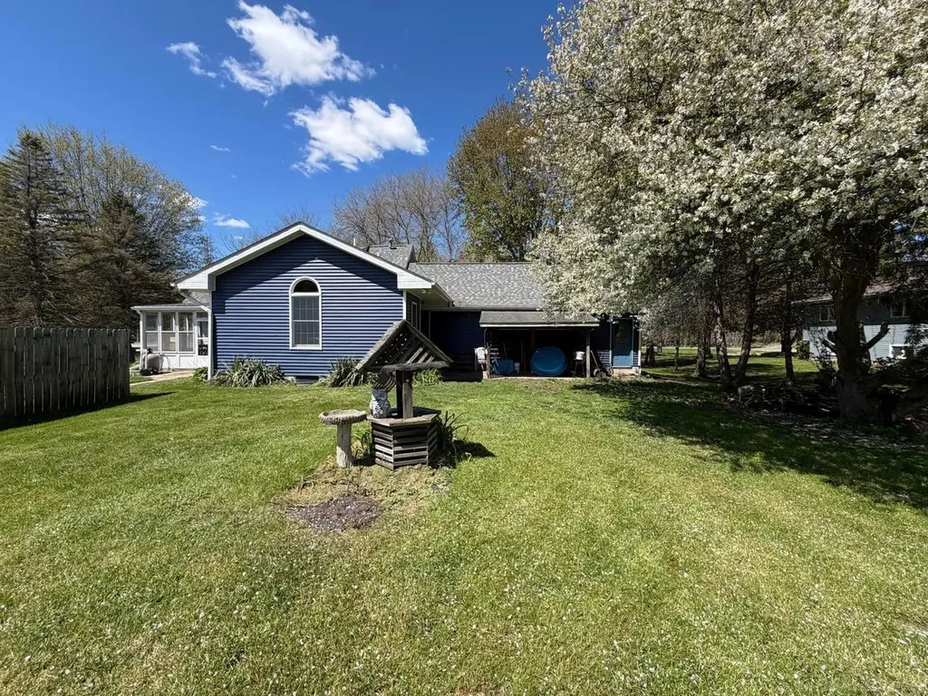 2206 N 5 Mile Road Lincoln Township MI 48642