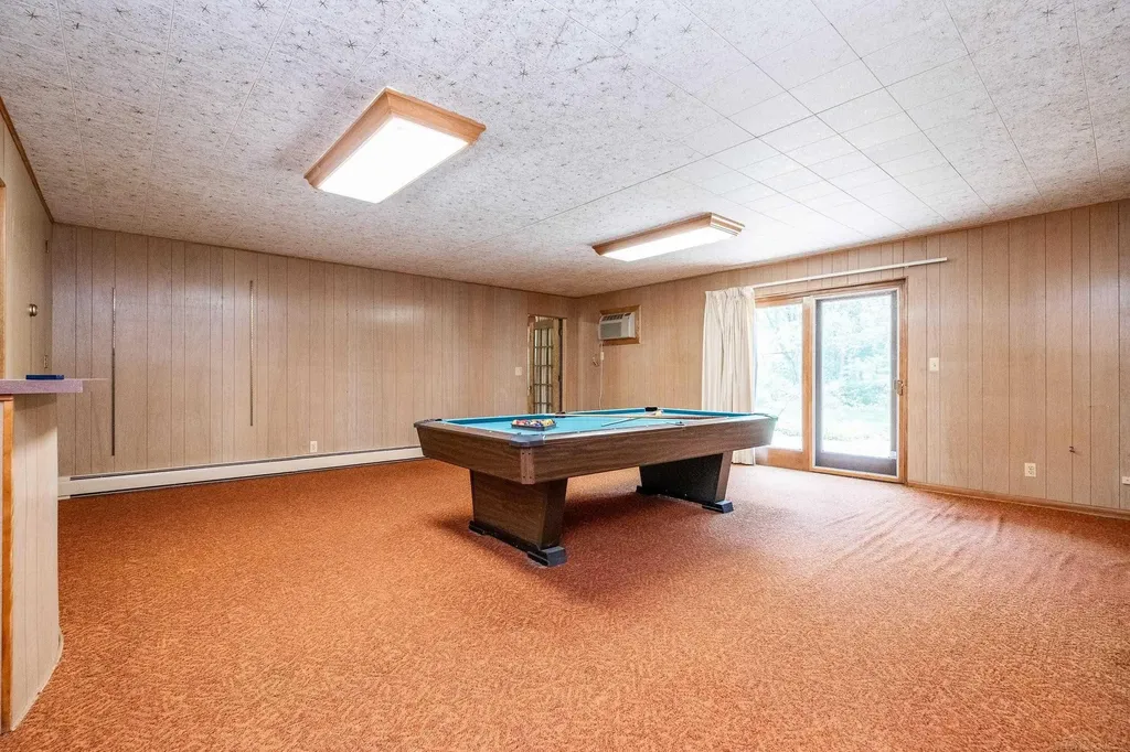 2800 Tewksbury Drive Troy City MI 48098