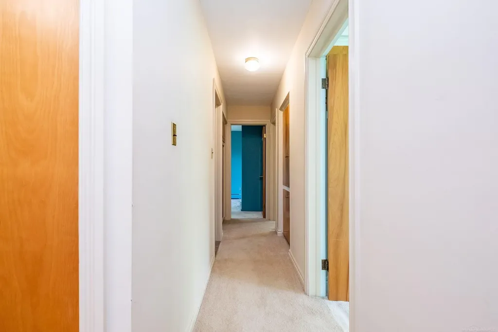 2800 Tewksbury Drive Troy City MI 48098