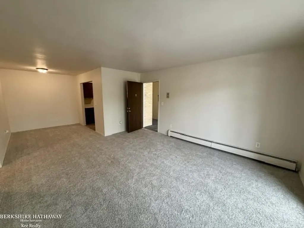 4921 Crooks Road Royal Oak City MI 48073