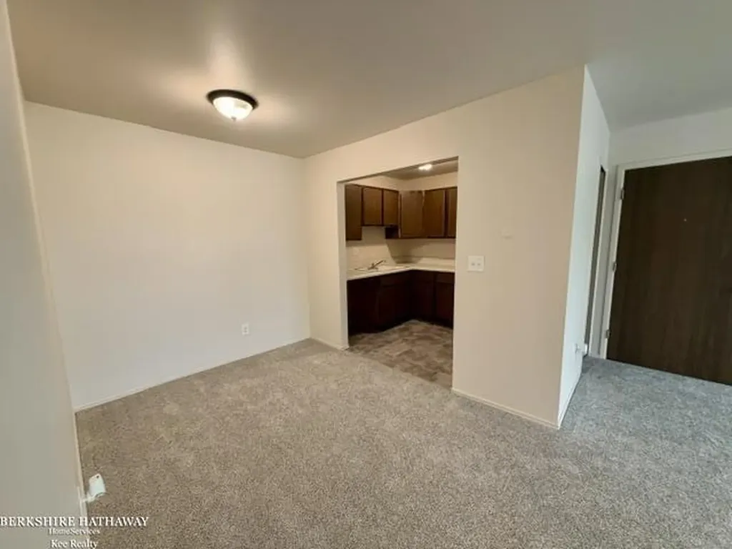 4921 Crooks Road Royal Oak City MI 48073