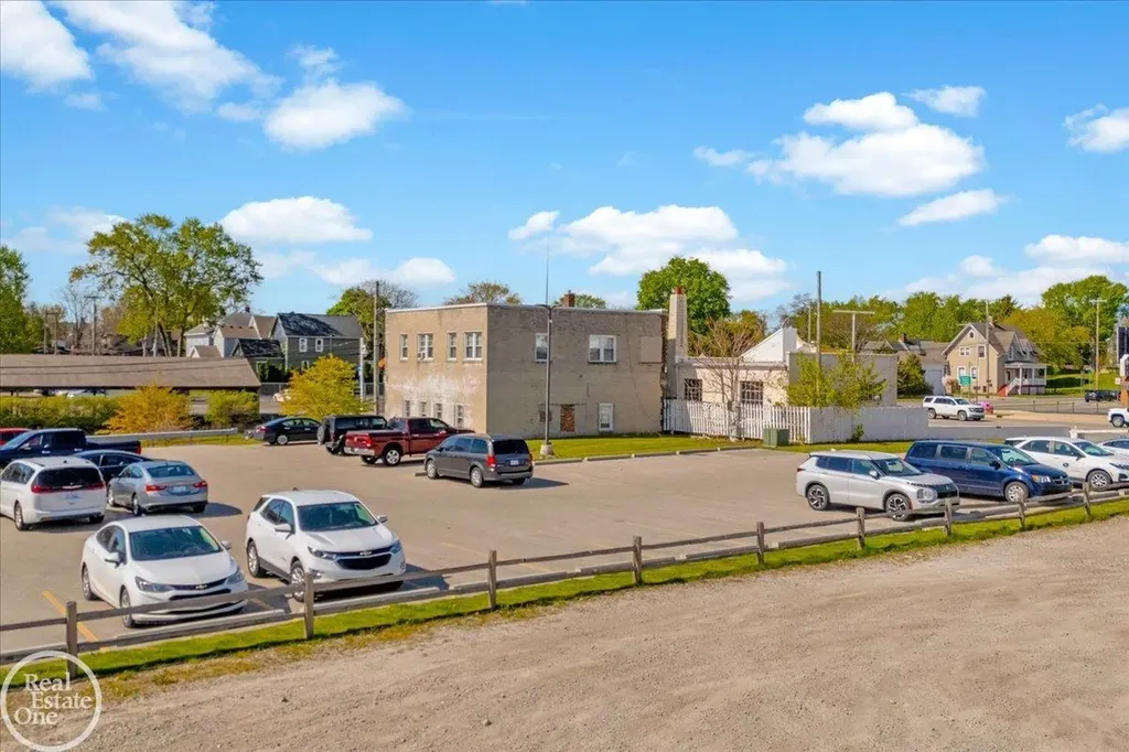 1522 Military Street Port Huron City MI 48060