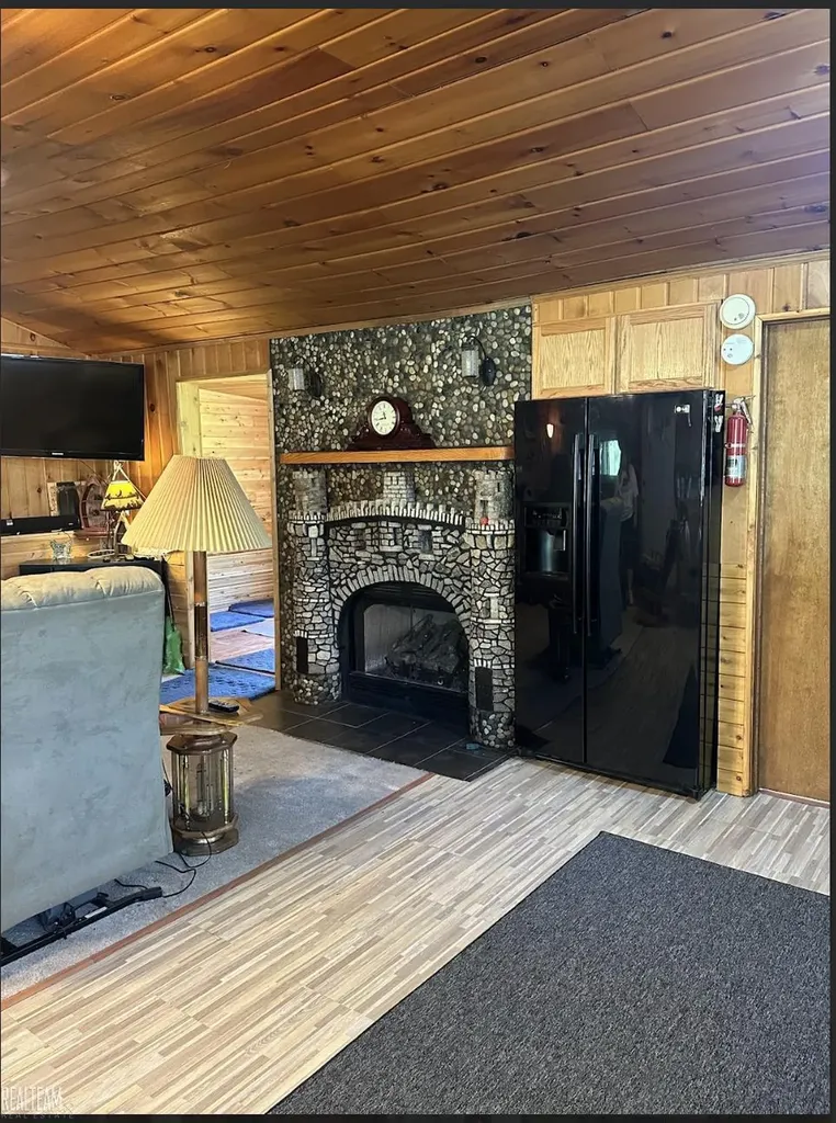 16865 Grace Harbor Road Millersburg Village MI 49759
