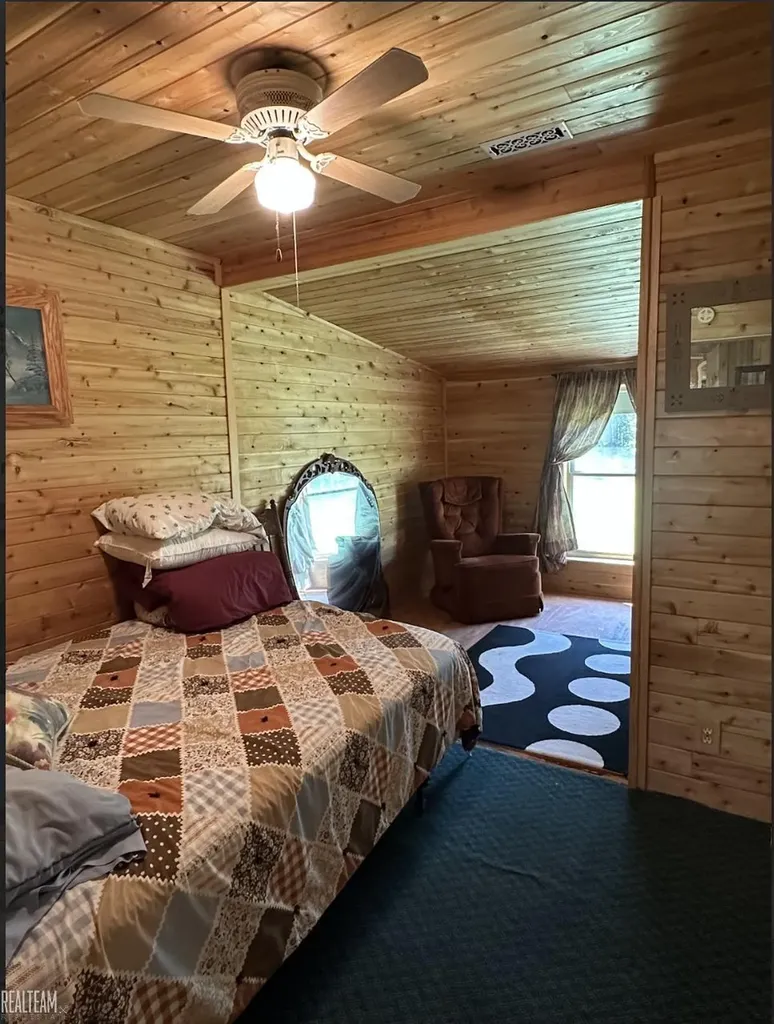 16865 Grace Harbor Road Millersburg Village MI 49759