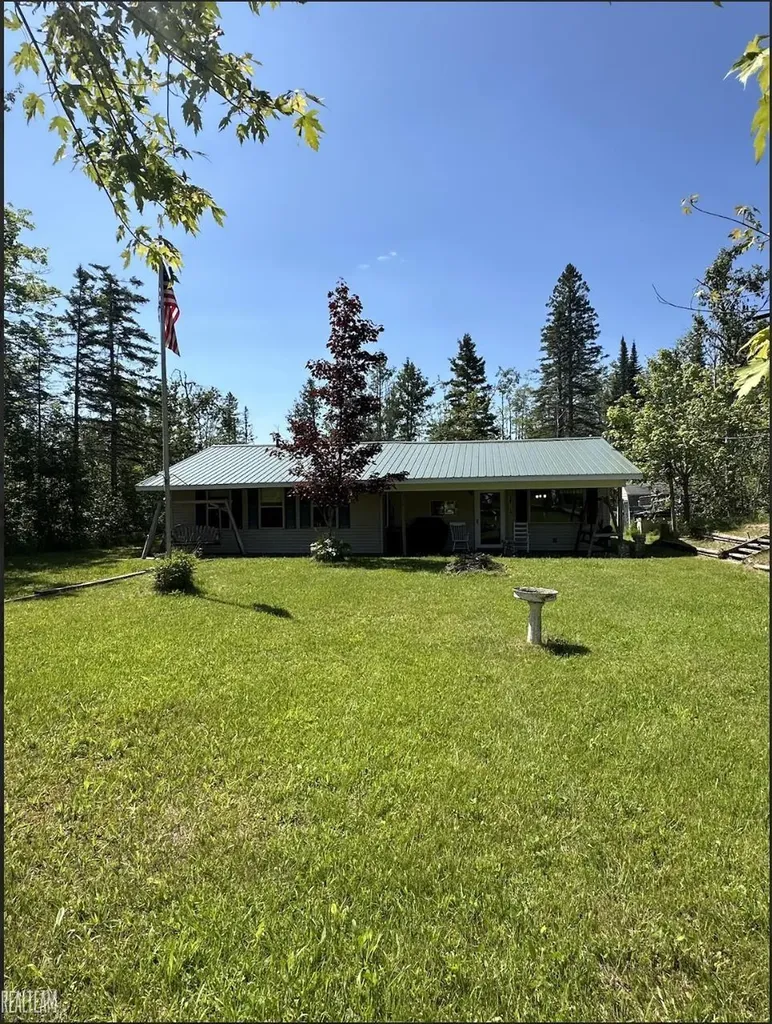 16865 Grace Harbor Road Millersburg Village MI 49759