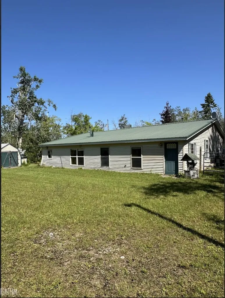 16865 Grace Harbor Road Millersburg Village MI 49759