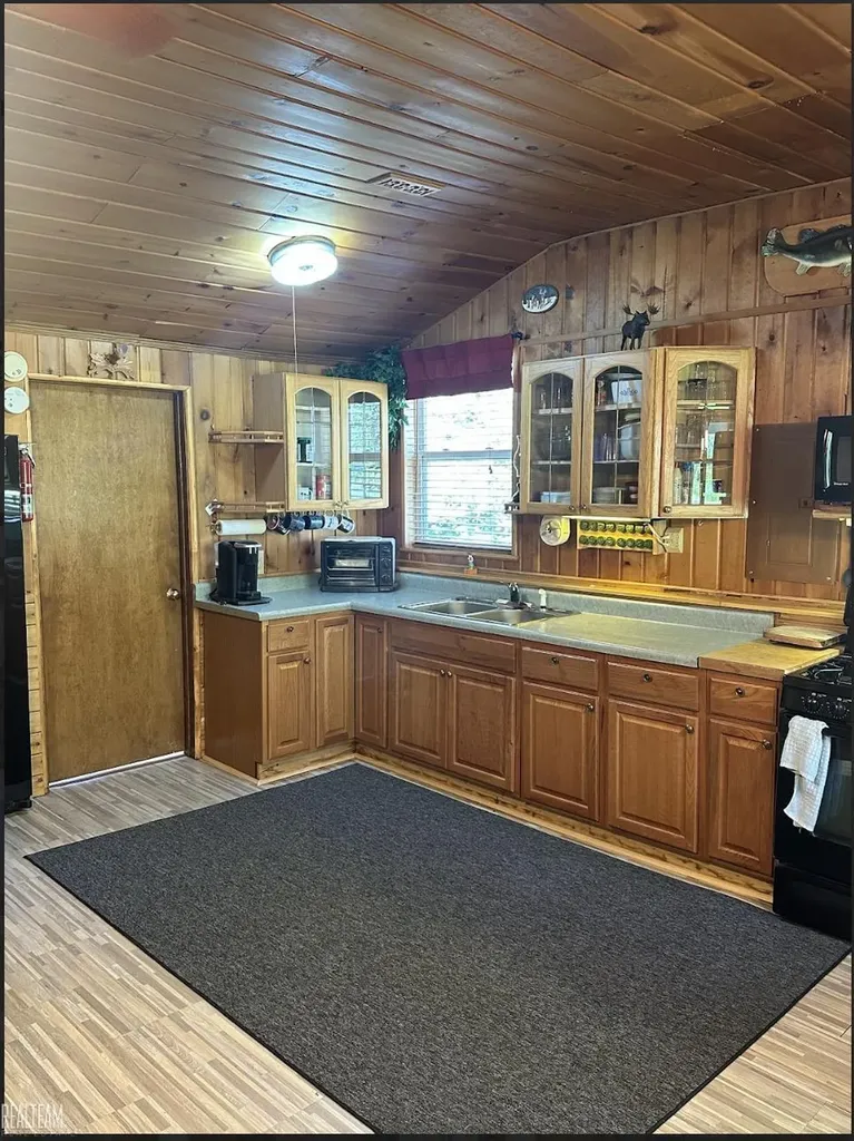 16865 Grace Harbor Road Millersburg Village MI 49759
