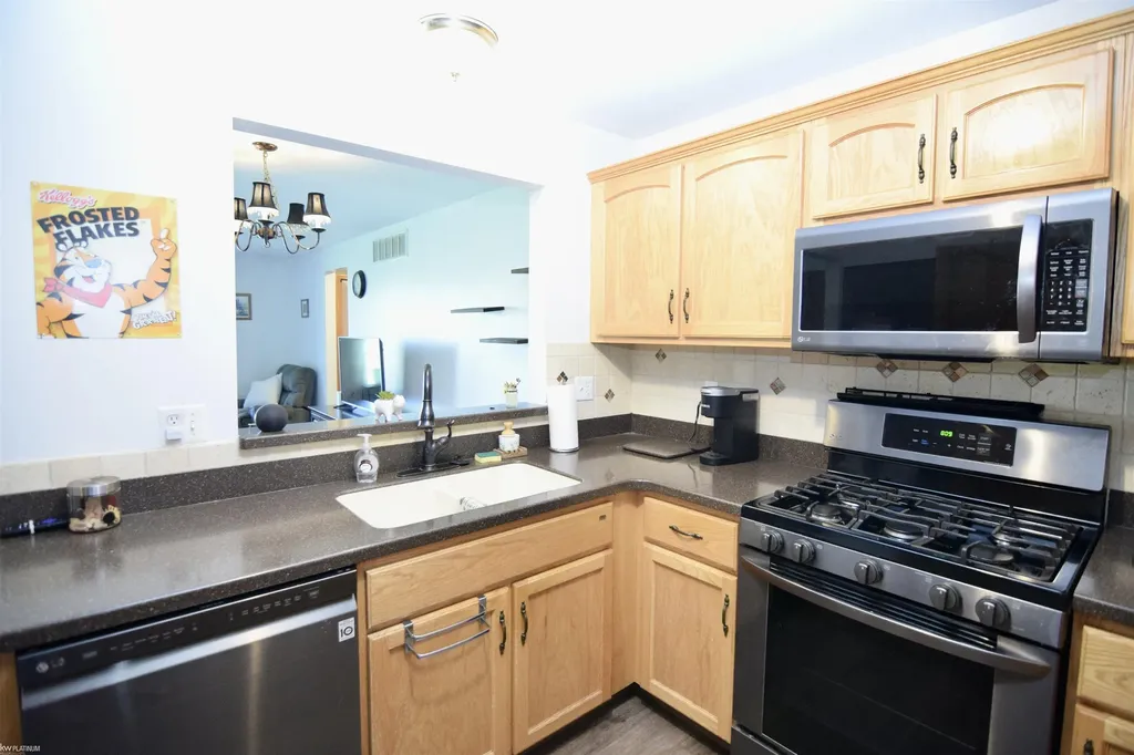 28781 Berwick Court Chesterfield Township MI 48047