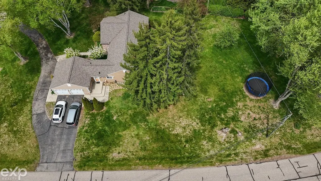 149 Orchardale Drive Rochester City MI 48309