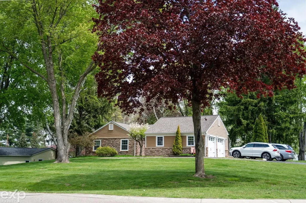 149 Orchardale Drive Rochester City MI 48309