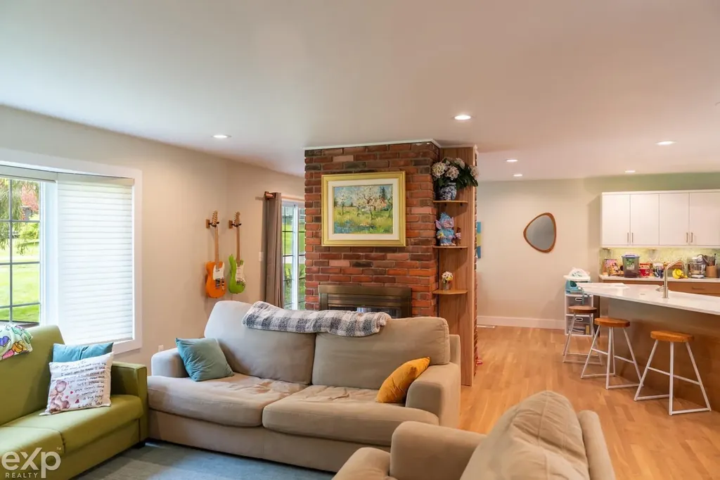 149 Orchardale Drive Rochester City MI 48309