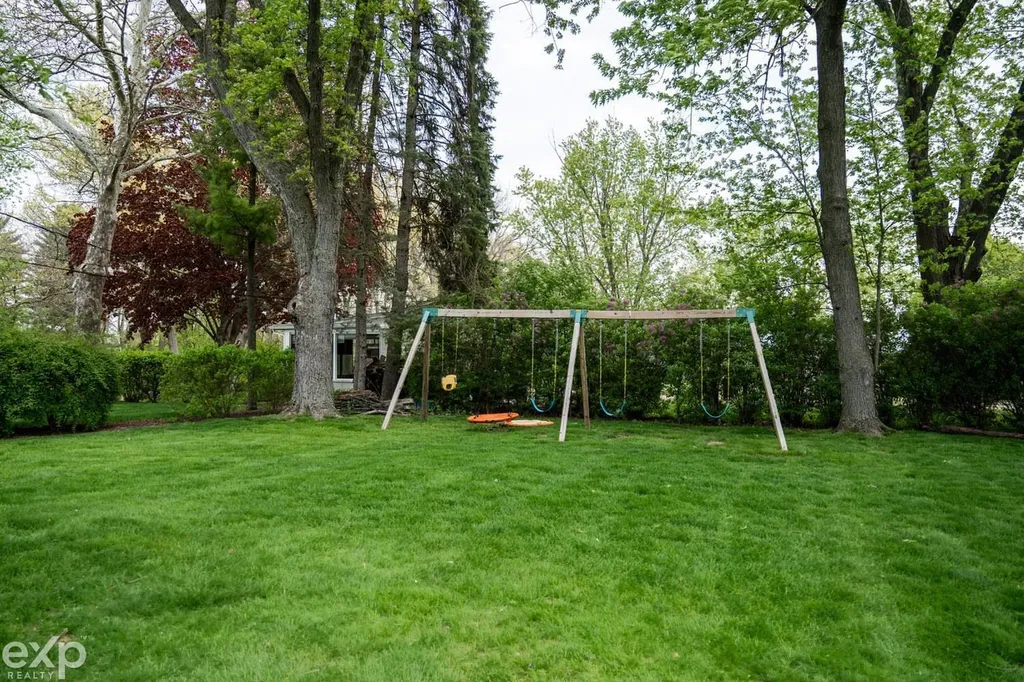 149 Orchardale Drive Rochester City MI 48309