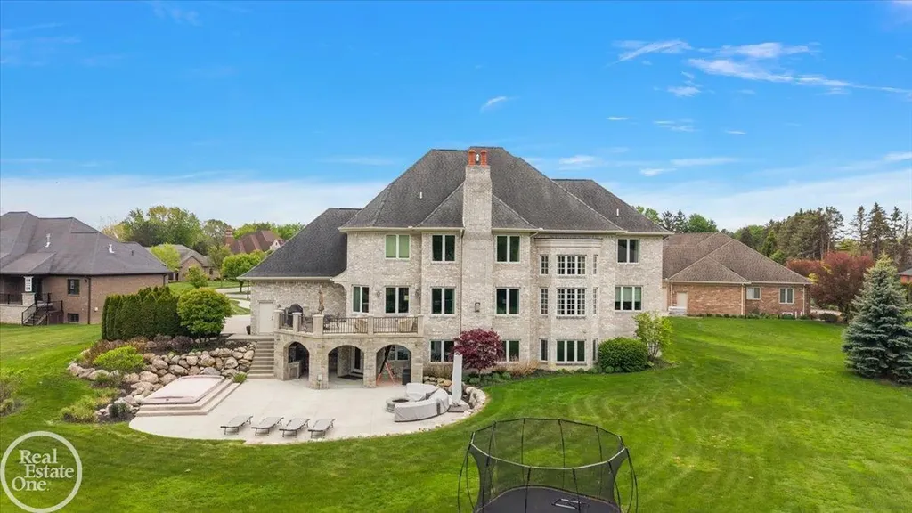 16205 La Dolce Vita Drive Clinton Charter Township MI 48035