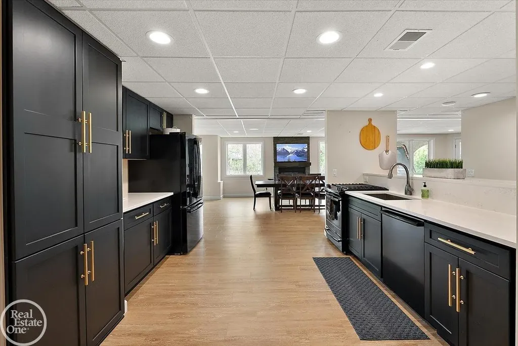 16205 La Dolce Vita Drive Clinton Charter Township MI 48035