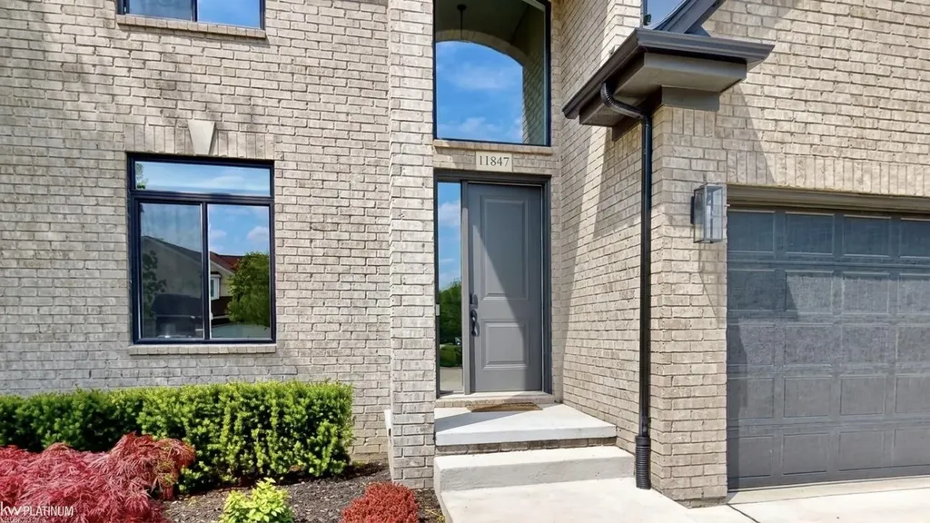 11847 Liberty Woods Drive Washington Township MI 48094