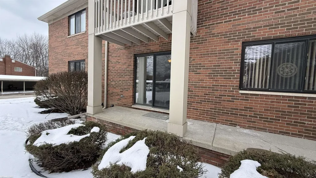 42188 Todd Mark Lane Clinton Charter Township MI 48038