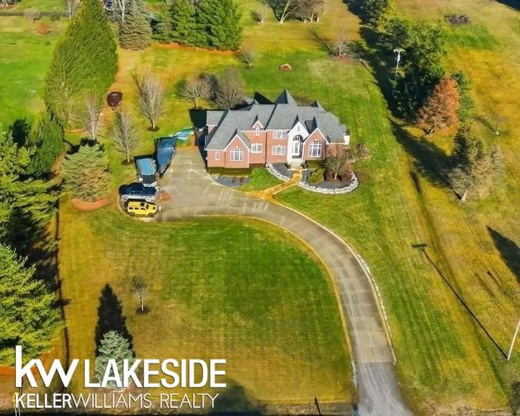 21901 31 Mile Road Ray Township MI 48096