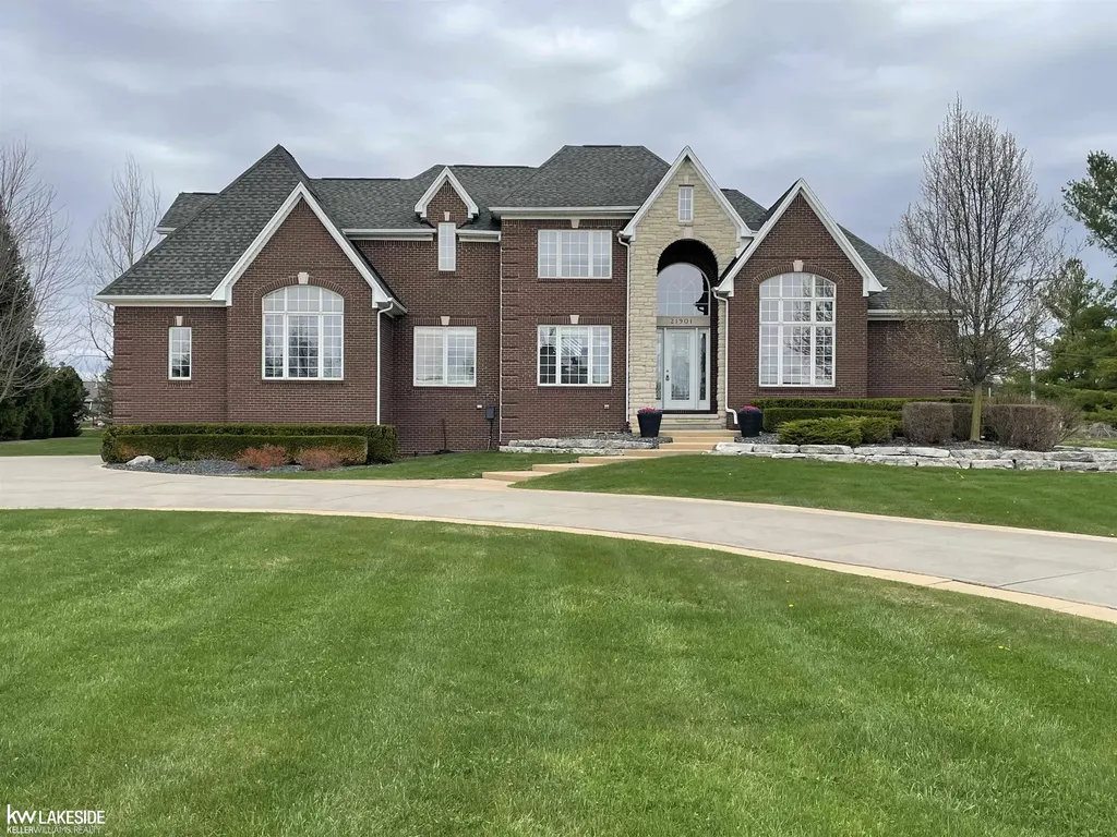 21901 31 Mile Road Ray Township MI 48096