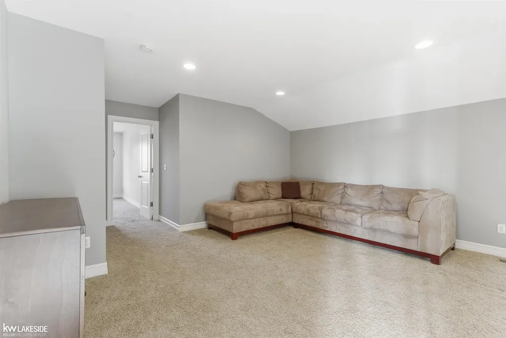 21901 31 Mile Road Ray Township MI 48096
