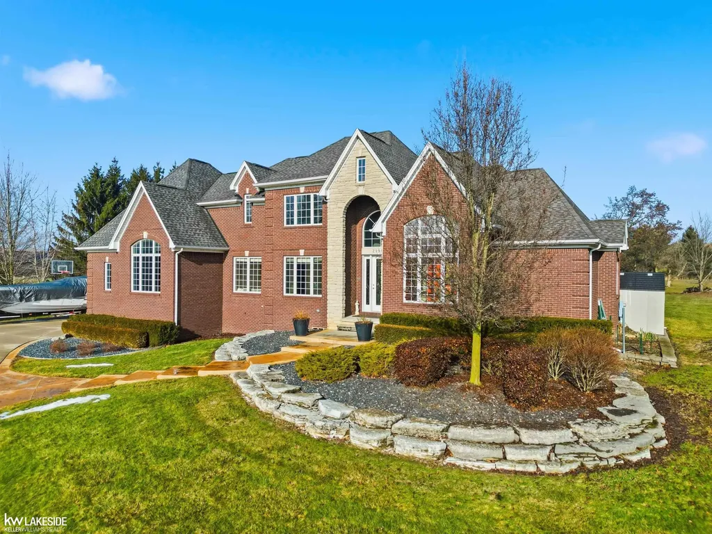 21901 31 Mile Road Ray Township MI 48096