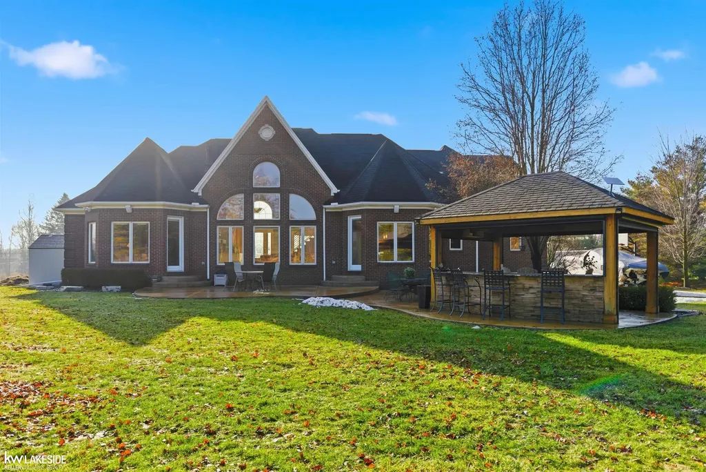 21901 31 Mile Road Ray Township MI 48096