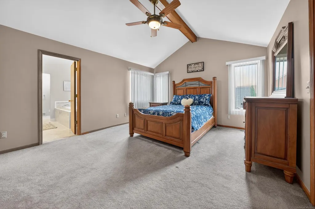 49132 Stratford Drive Chesterfield Township MI 48047