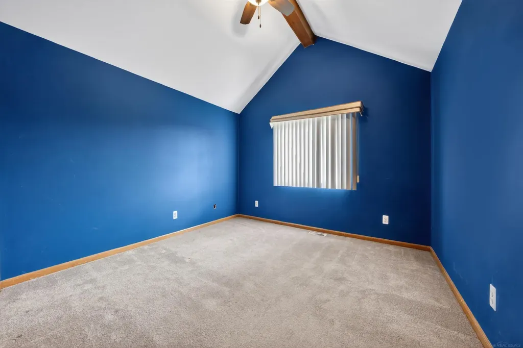 49132 Stratford Drive Chesterfield Township MI 48047