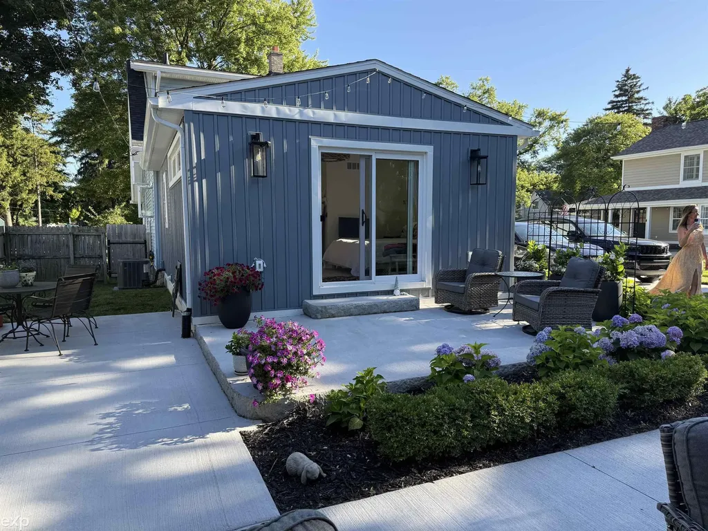 7615 West Road Washington Township MI 48094