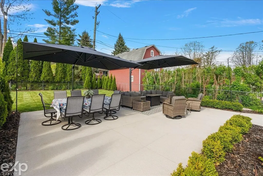 7615 West Road Washington Township MI 48094