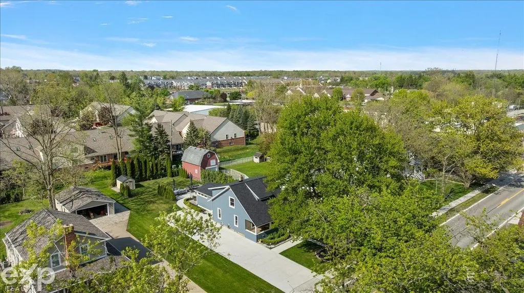 7615 West Road Washington Township MI 48094