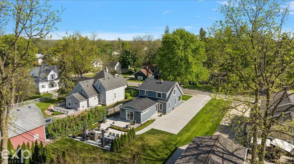 7615 West Road Washington Township MI 48094