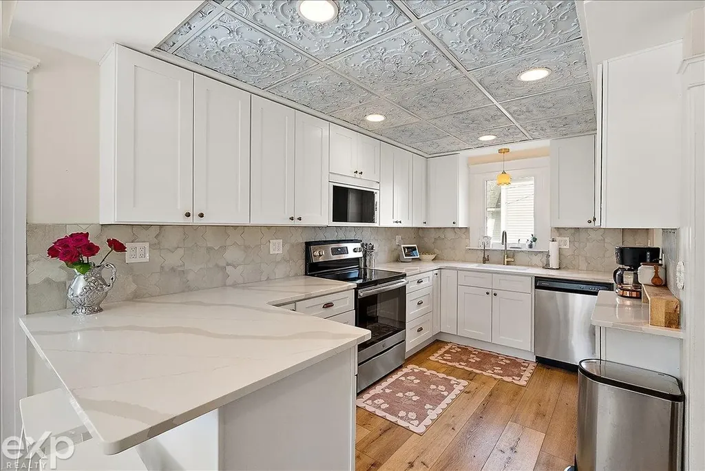 7615 West Road Washington Township MI 48094