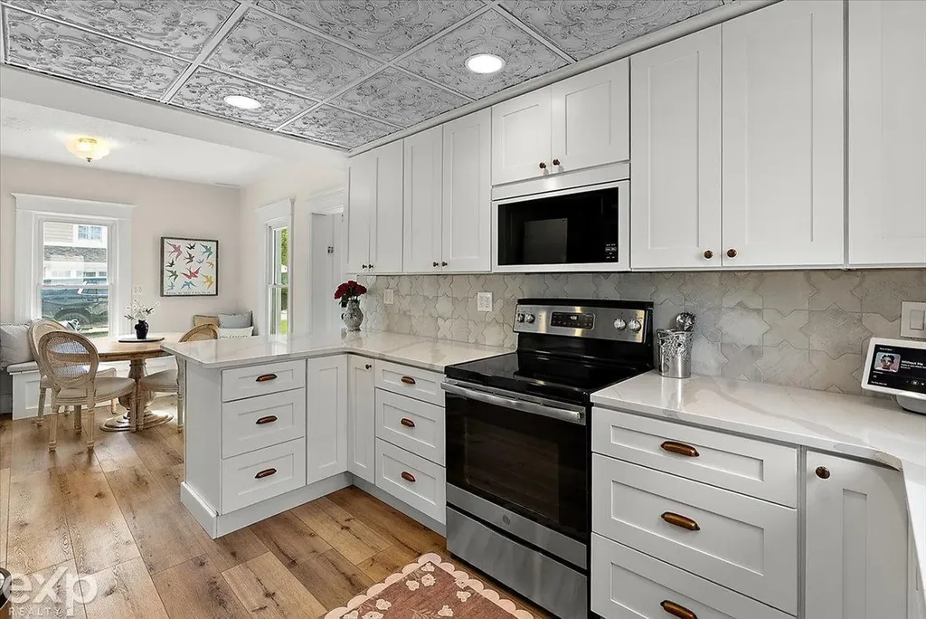 7615 West Road Washington Township MI 48094
