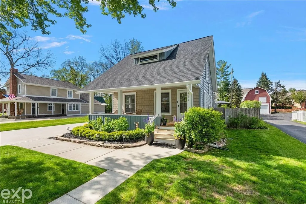 7615 West Road Washington Township MI 48094