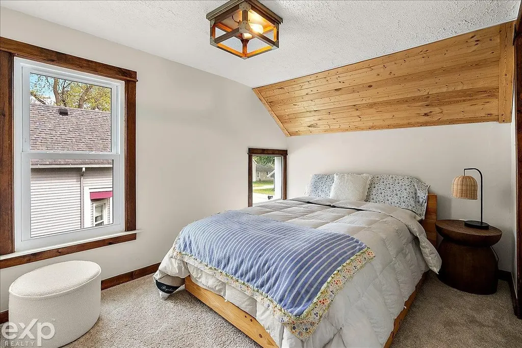 7615 West Road Washington Township MI 48094