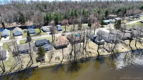 2077 Long Point Drive Lake Township MI 48629