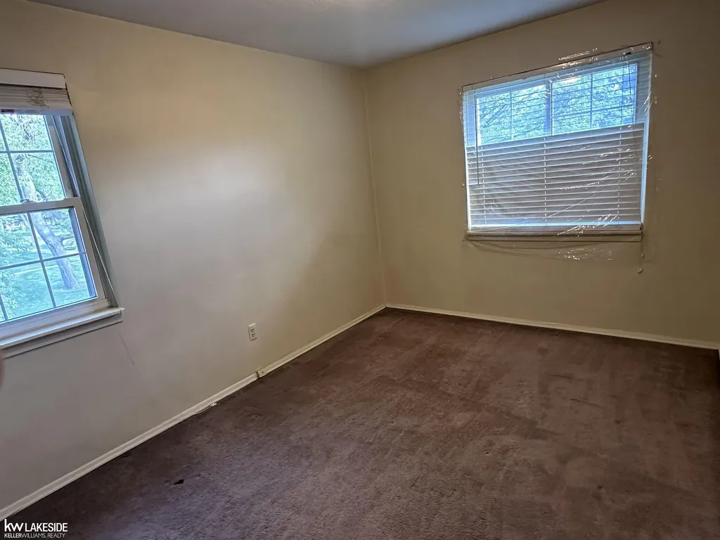 22995 Gary Lane St. Clair Shores City MI 48080