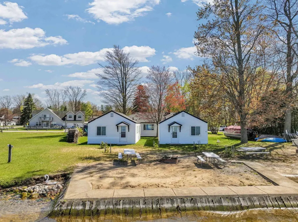 306 Festival Avenue Denton Township MI 48629