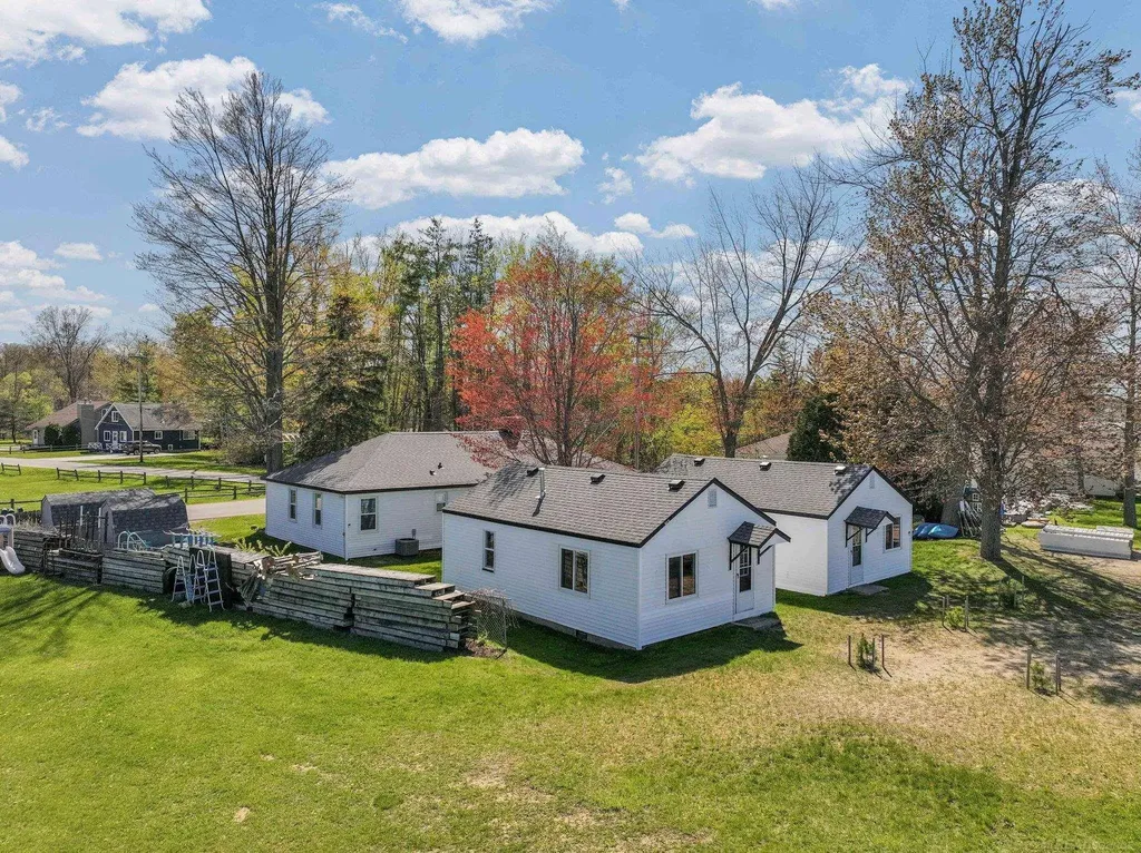 306 Festival Avenue Denton Township MI 48629