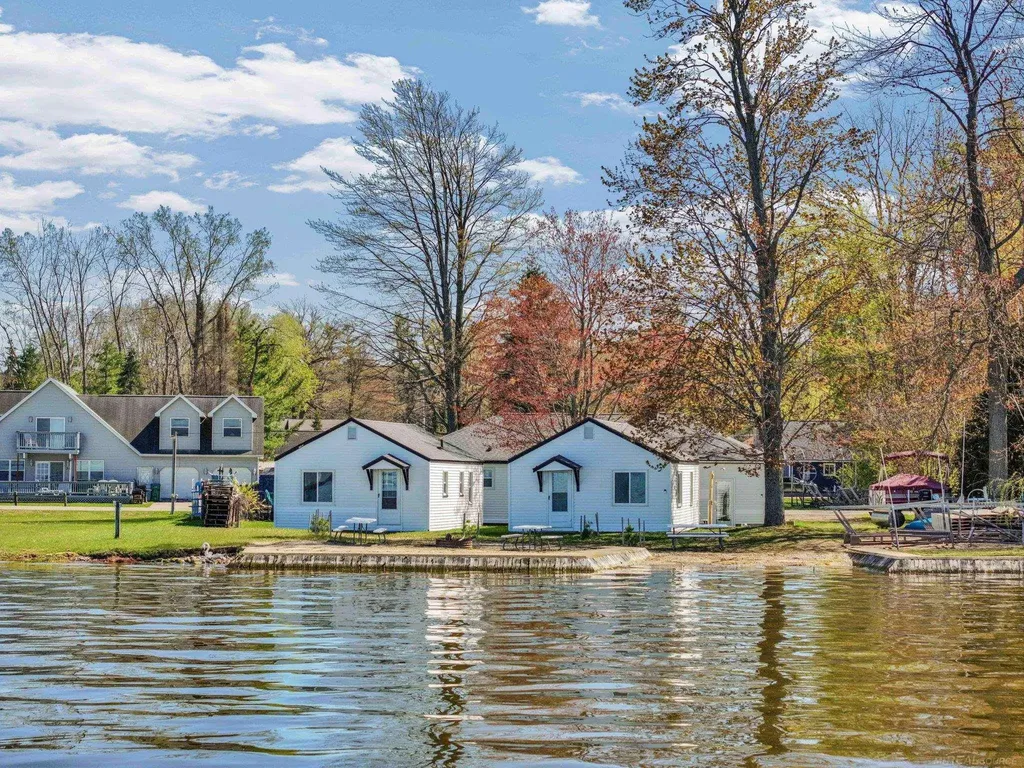306 Festival Avenue Denton Township MI 48629