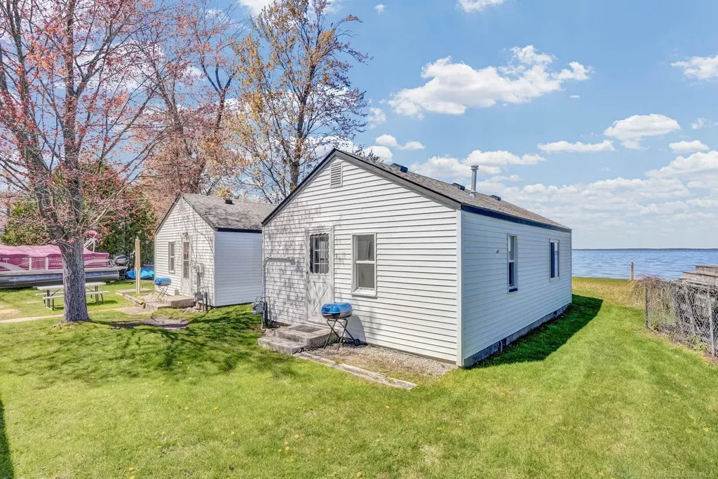 306 Festival Avenue Denton Township MI 48629