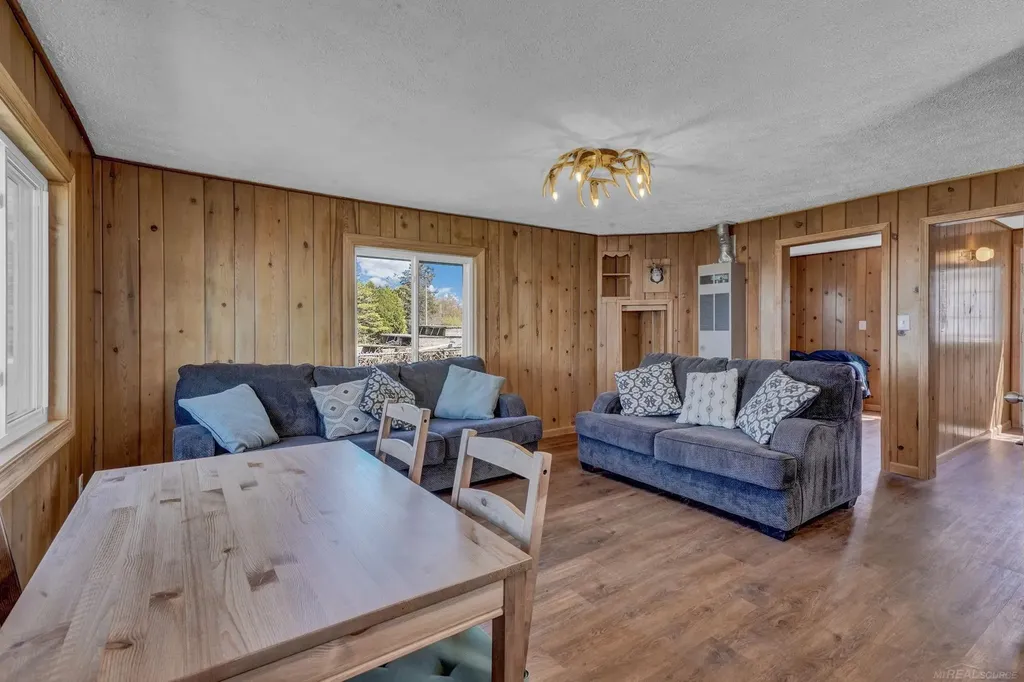 306 Festival Avenue Denton Township MI 48629