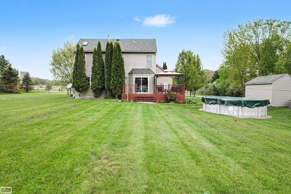12525 Metcalf Road Emmett Township MI 48022